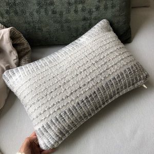 Serena & Lily cushion cover 12x18